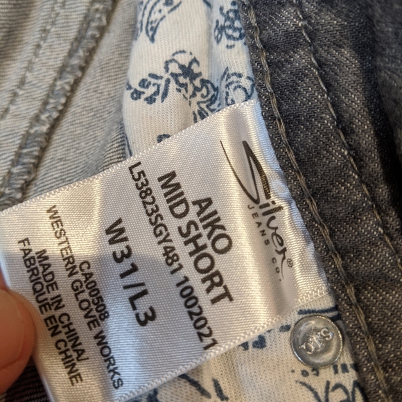 Silver brand Aiko shorts - Picture 2 of 5